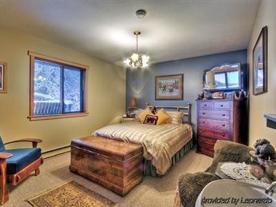 Golden Dreams B&B Whistler Exterior photo