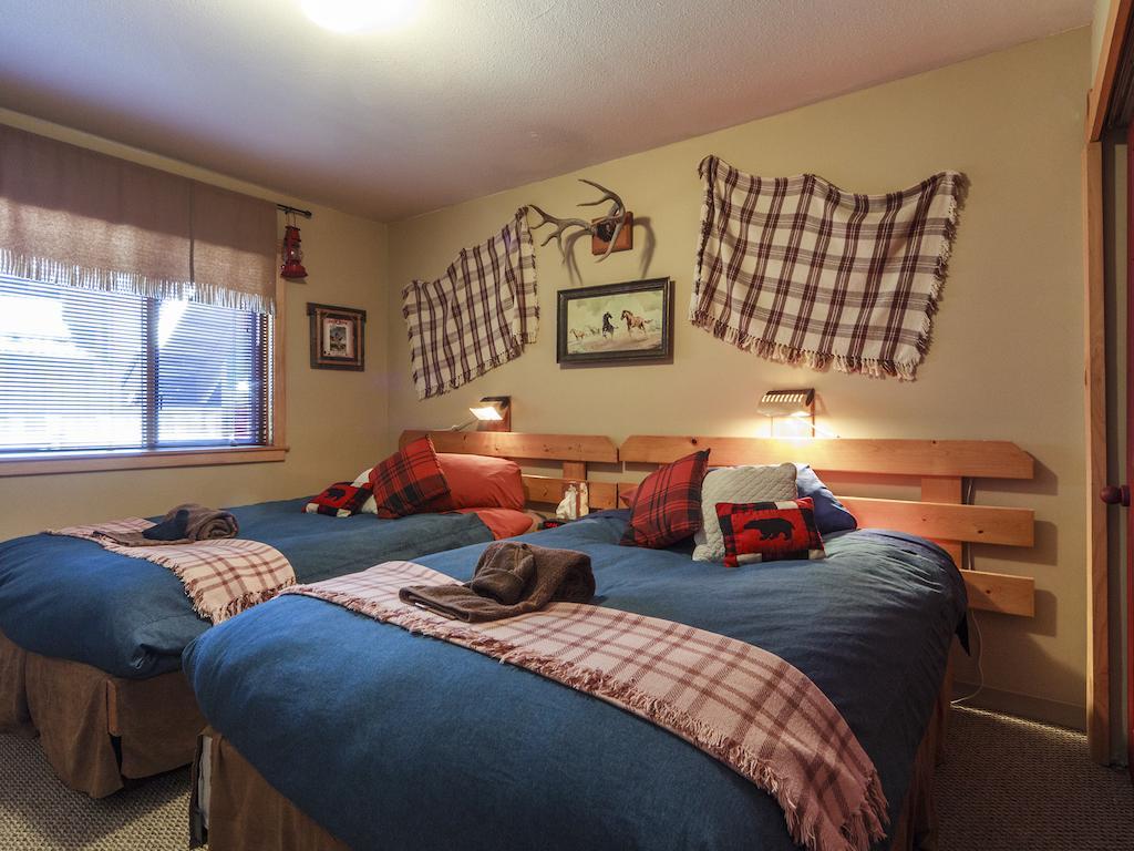 Golden Dreams B&B Whistler Room photo