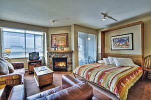 Golden Dreams B&B Whistler Exterior photo